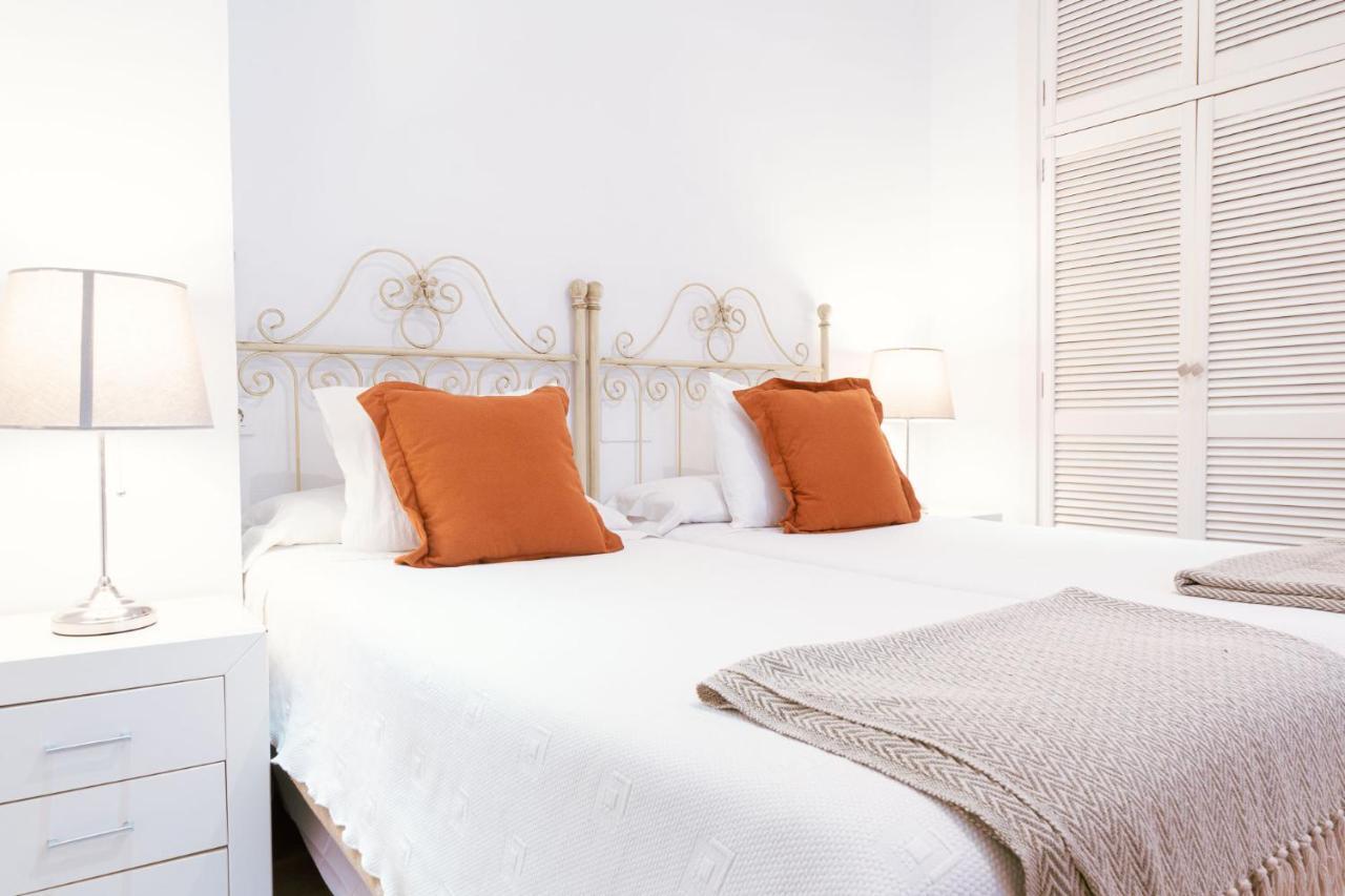 Apartamento Con Encanto En Patio Sevillano Luaran gambar